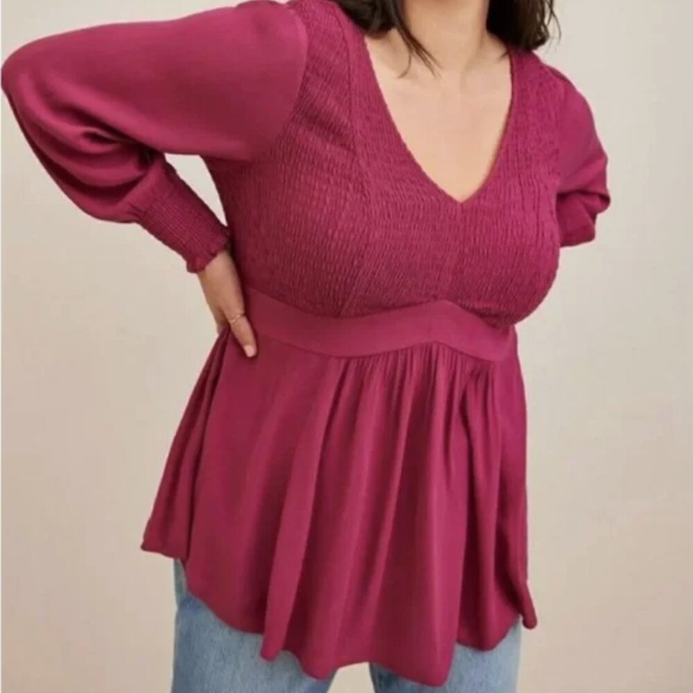 Torrid Plus Size Pink Crinkle Gauze Smocked Tunic Top V-Neck Long Sleeve Size 0